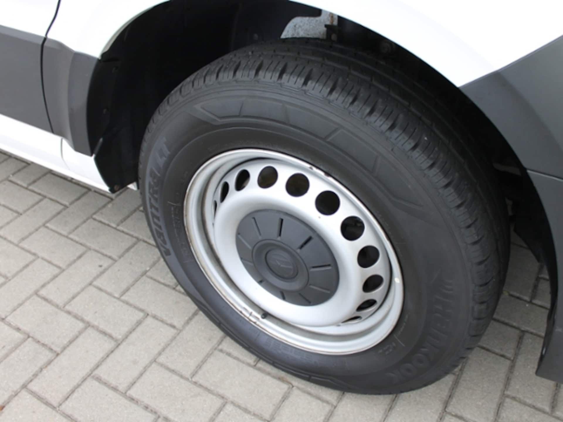 Volkswagen Crafter Kasten langer Radstand
