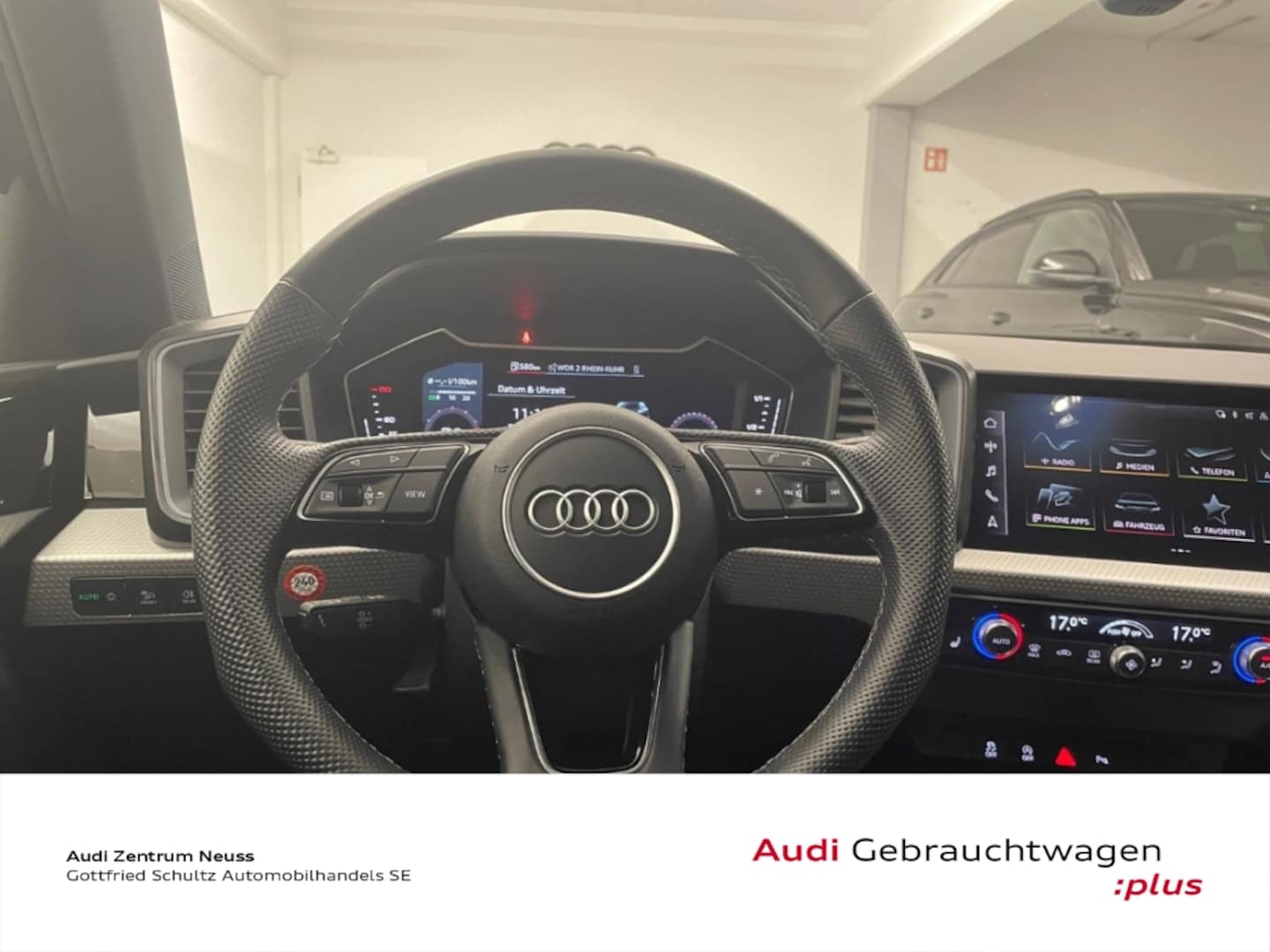 Bild über Audi A1 Sportback S line 30 TFSI S tronic - für weitere Informationen kontaktieren Sie den Audi Partner