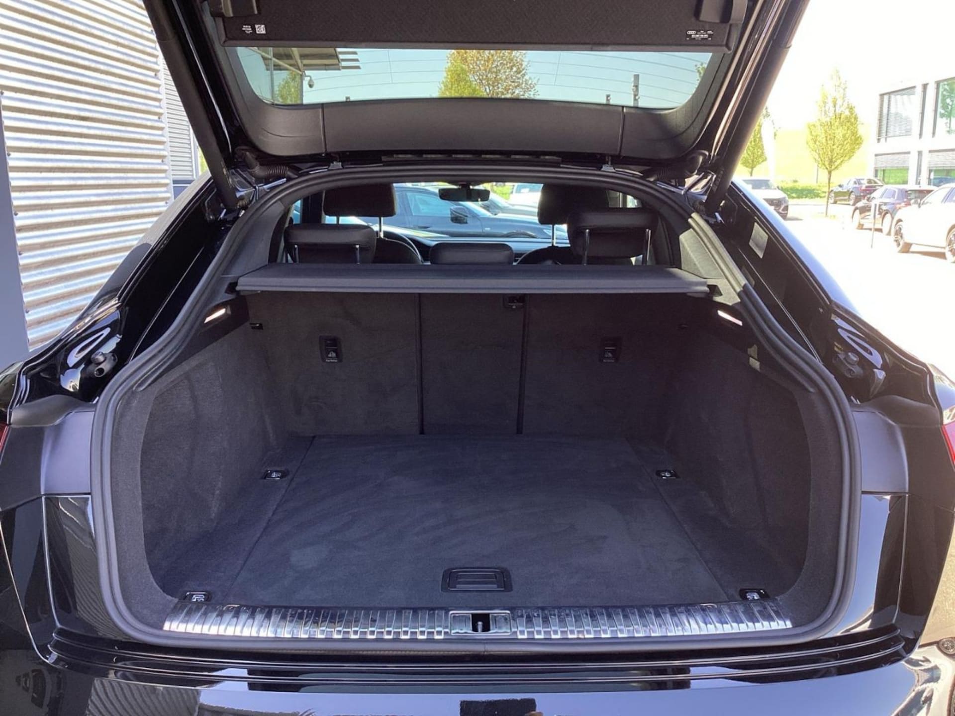 Audi Q8 Sportback e-tron Advanced