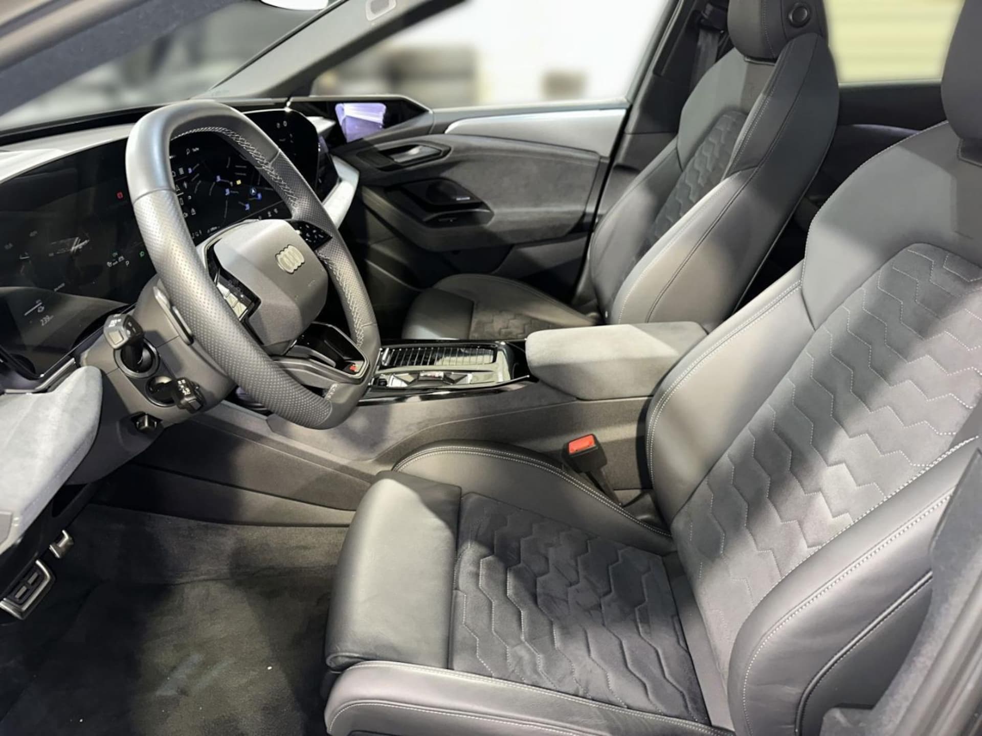 Audi A6 Avant e-tron edition one