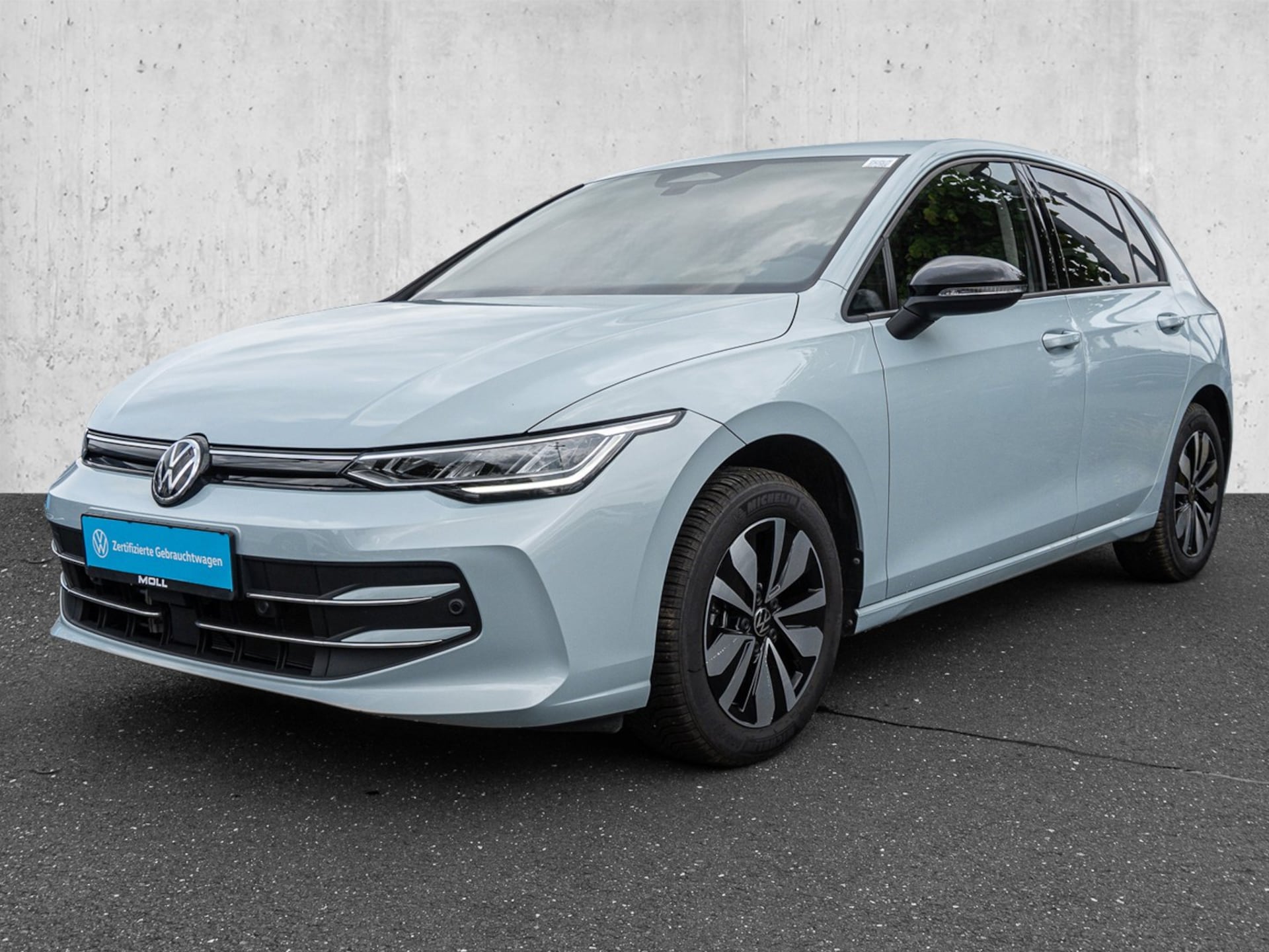 Volkswagen Golf Life