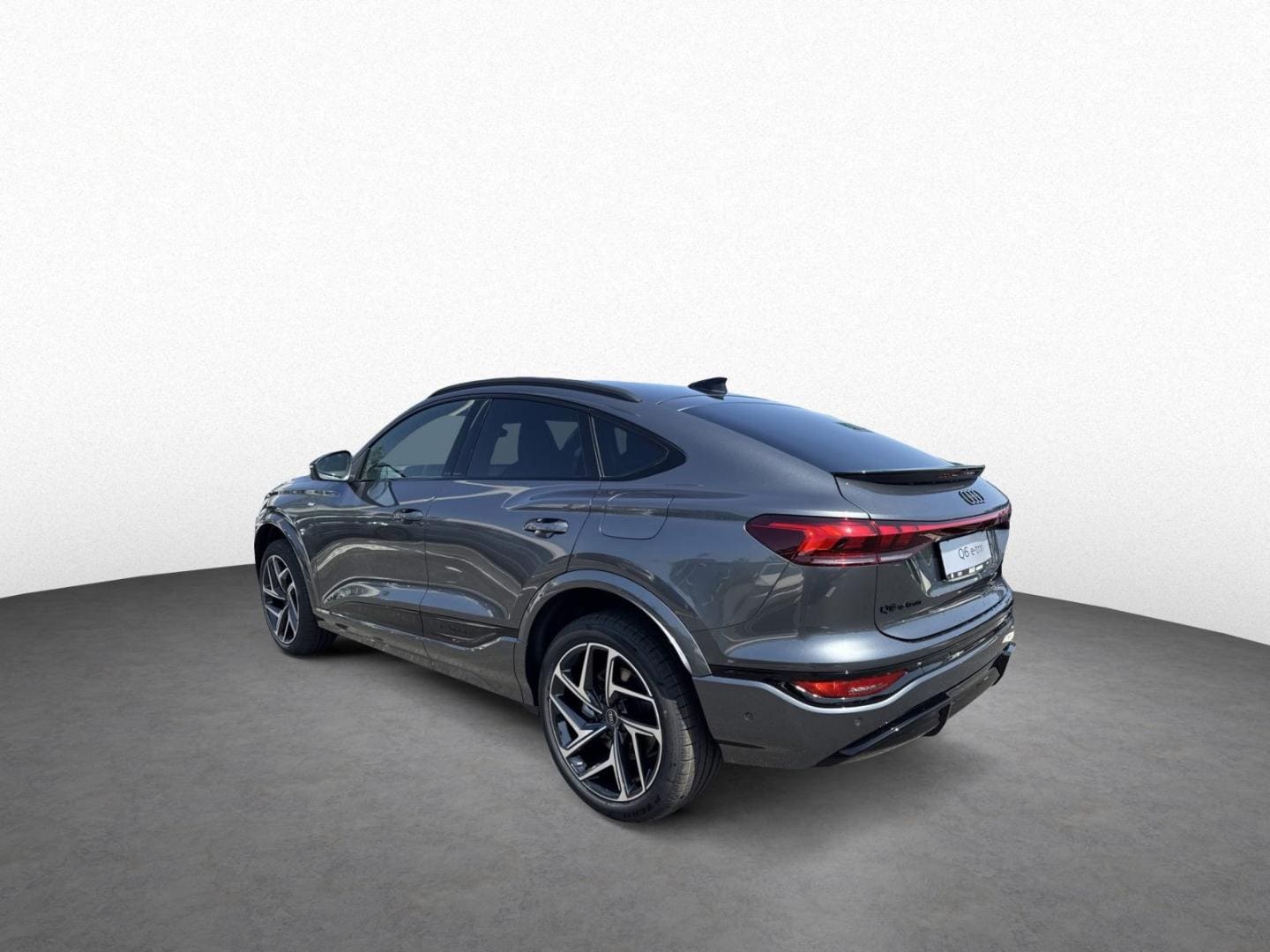 Bild über Audi Q6 Sportback e-tron S line business e-tron quattro 315 kW - für weitere Informationen kontaktieren Sie den Audi Partner