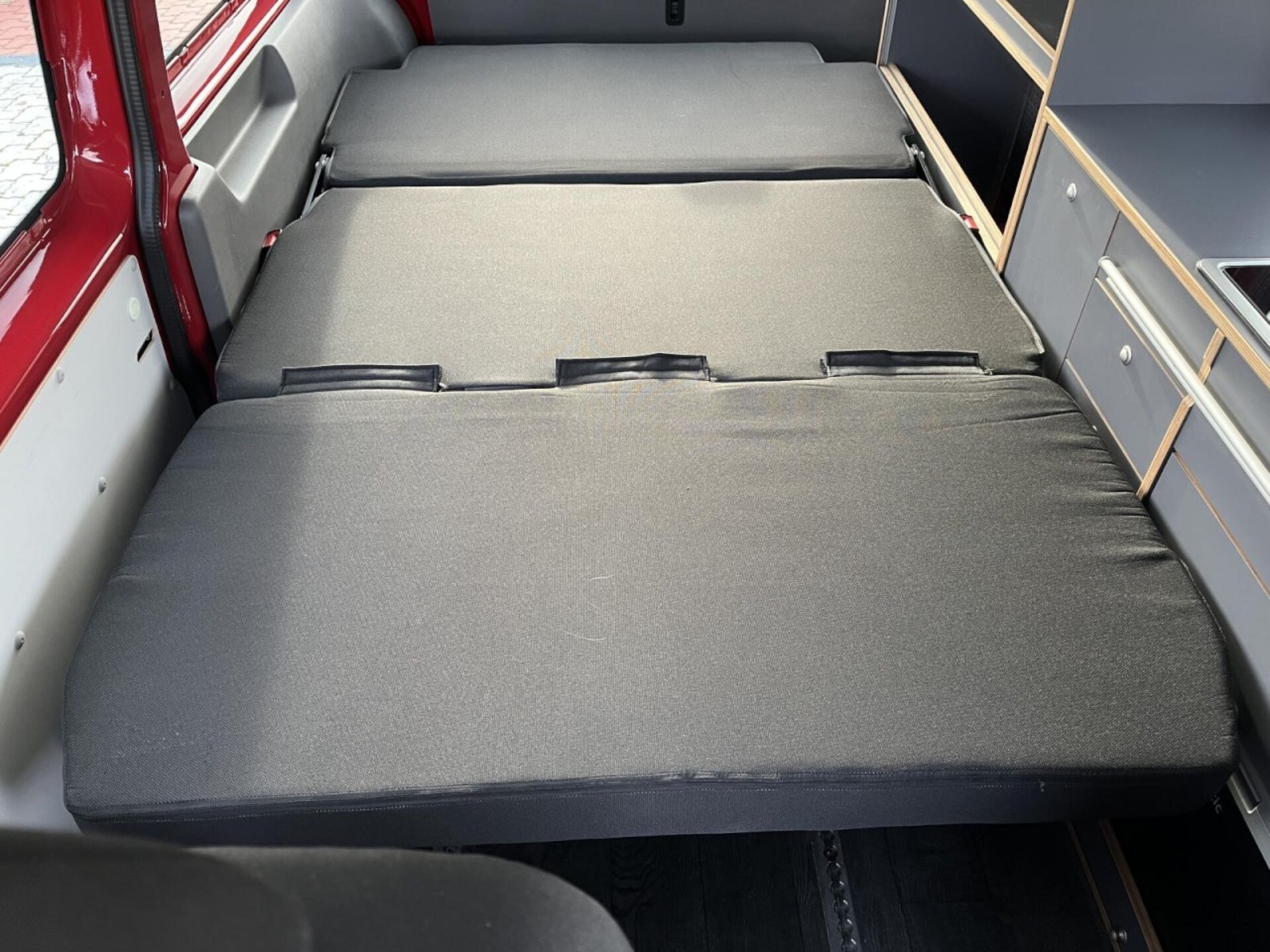 Volkswagen T6.1 Transporter Kombi kurzer Radstand