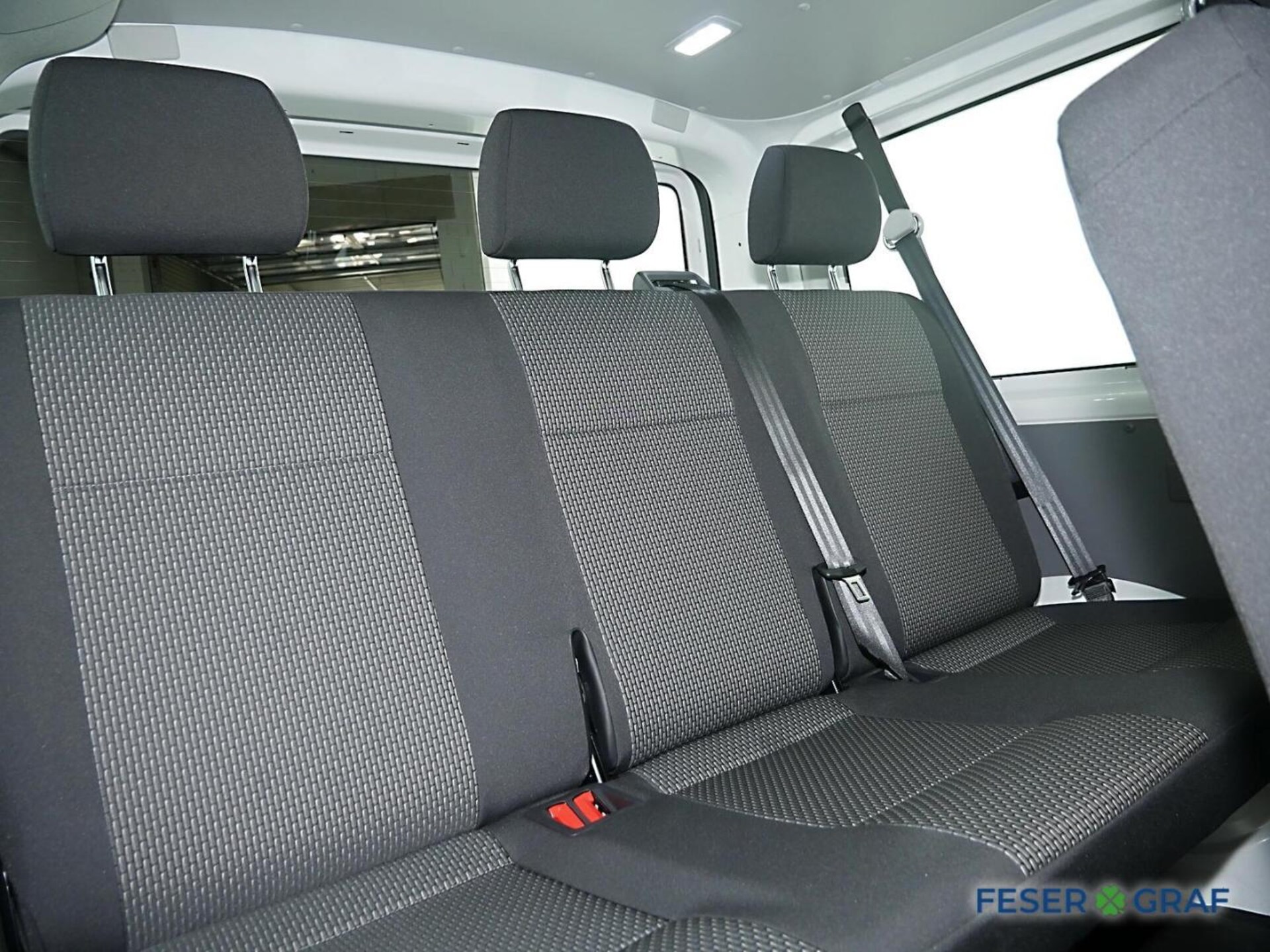 Volkswagen T6.1 Transporter Kombi kurzer Radstand