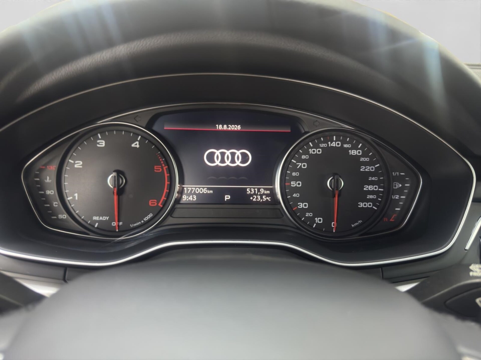 Audi A4 Avant S line