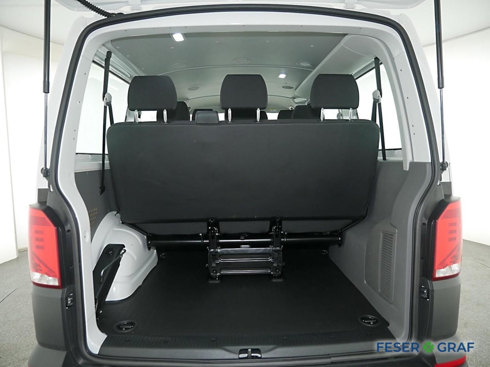 Volkswagen T6.1 Transporter Kombi kurzer Radstand