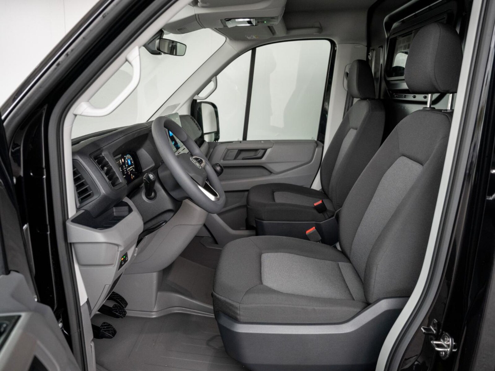 Volkswagen Crafter Kasten mittlerer Radstand – Bild 7