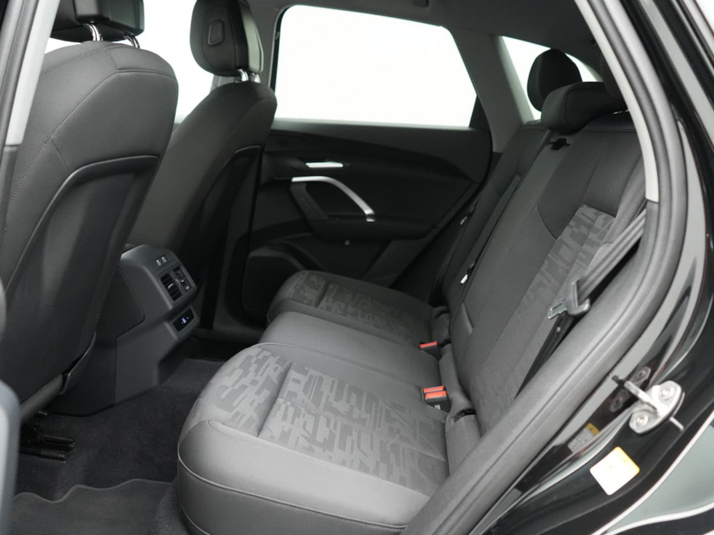 Bild über Audi Q5 SUV TFSI 150 kW S tronic - für weitere Informationen kontaktieren Sie den Audi Partner