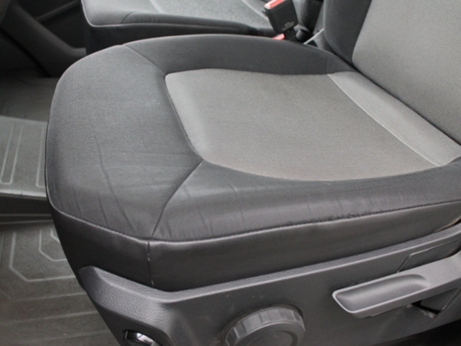 Volkswagen Crafter Kasten langer Radstand