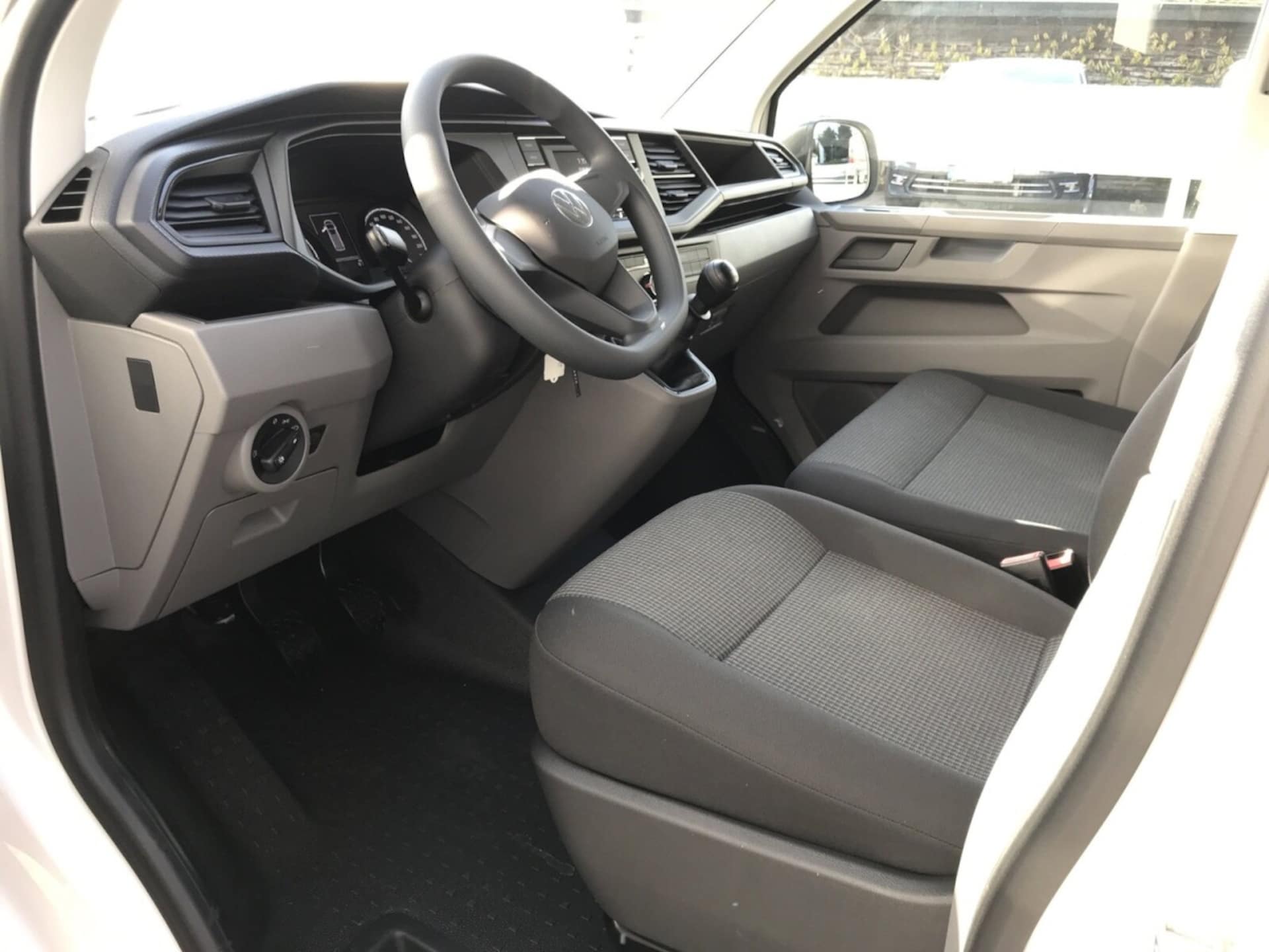 Volkswagen T6.1 Transporter Kasten kurzer Radstand