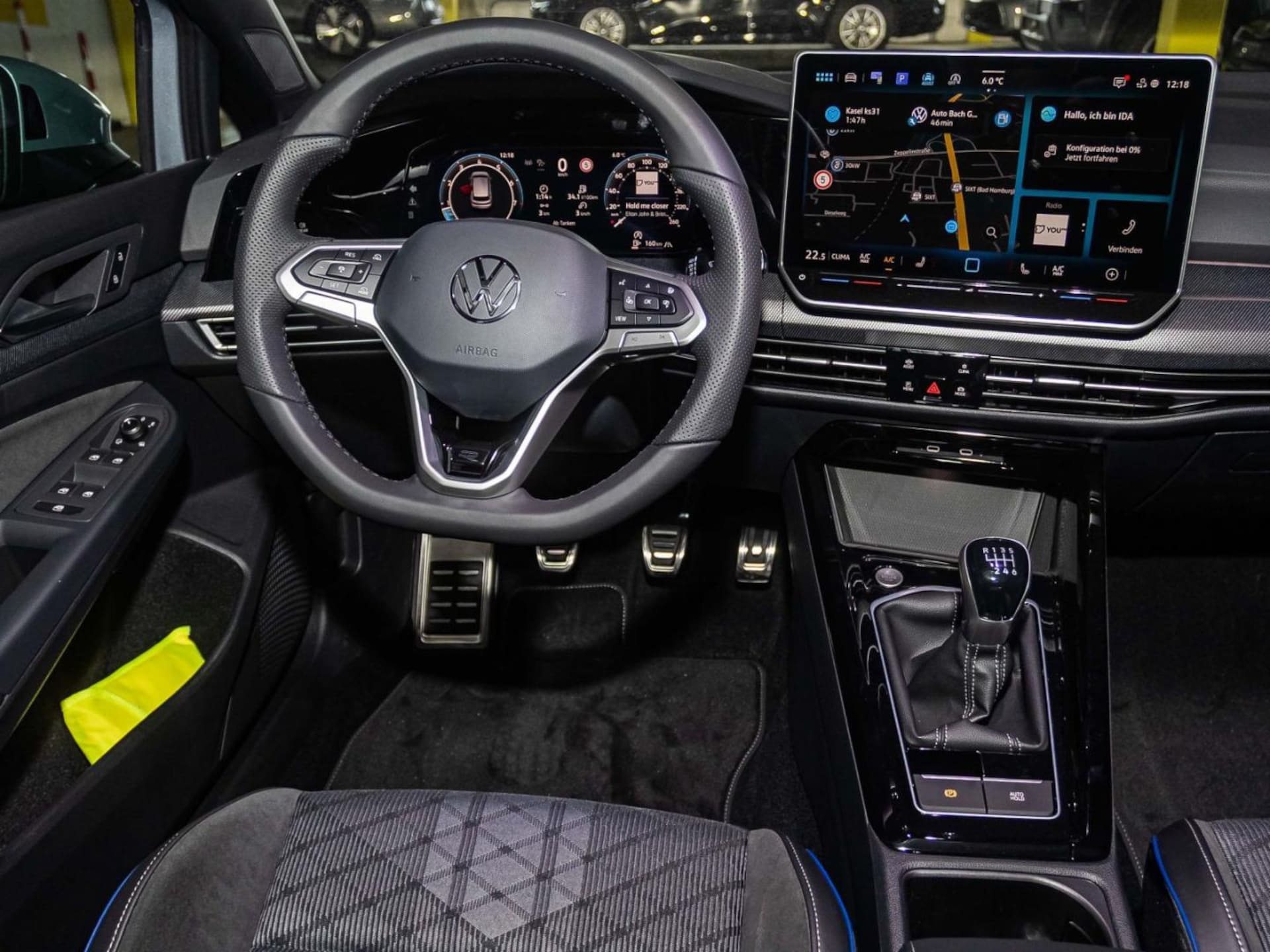 Volkswagen Golf R-Line