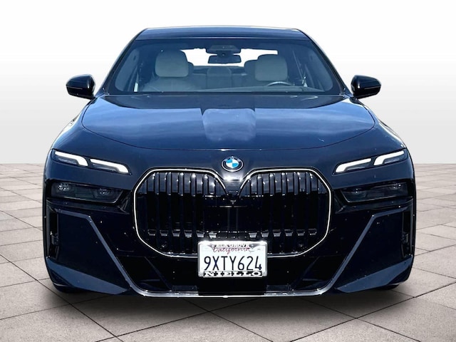 2025 BMW