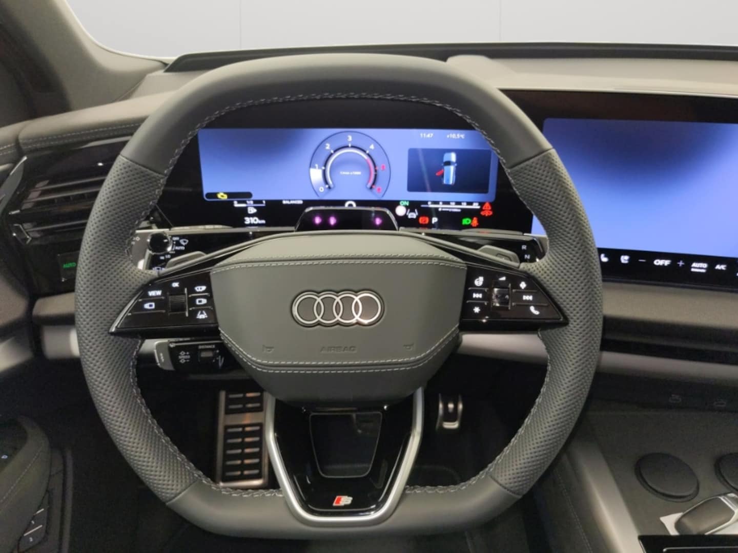Bild über Audi Q7 SUV TDI quattro 220 kW tiptronic - für weitere Informationen kontaktieren Sie den Audi Partner