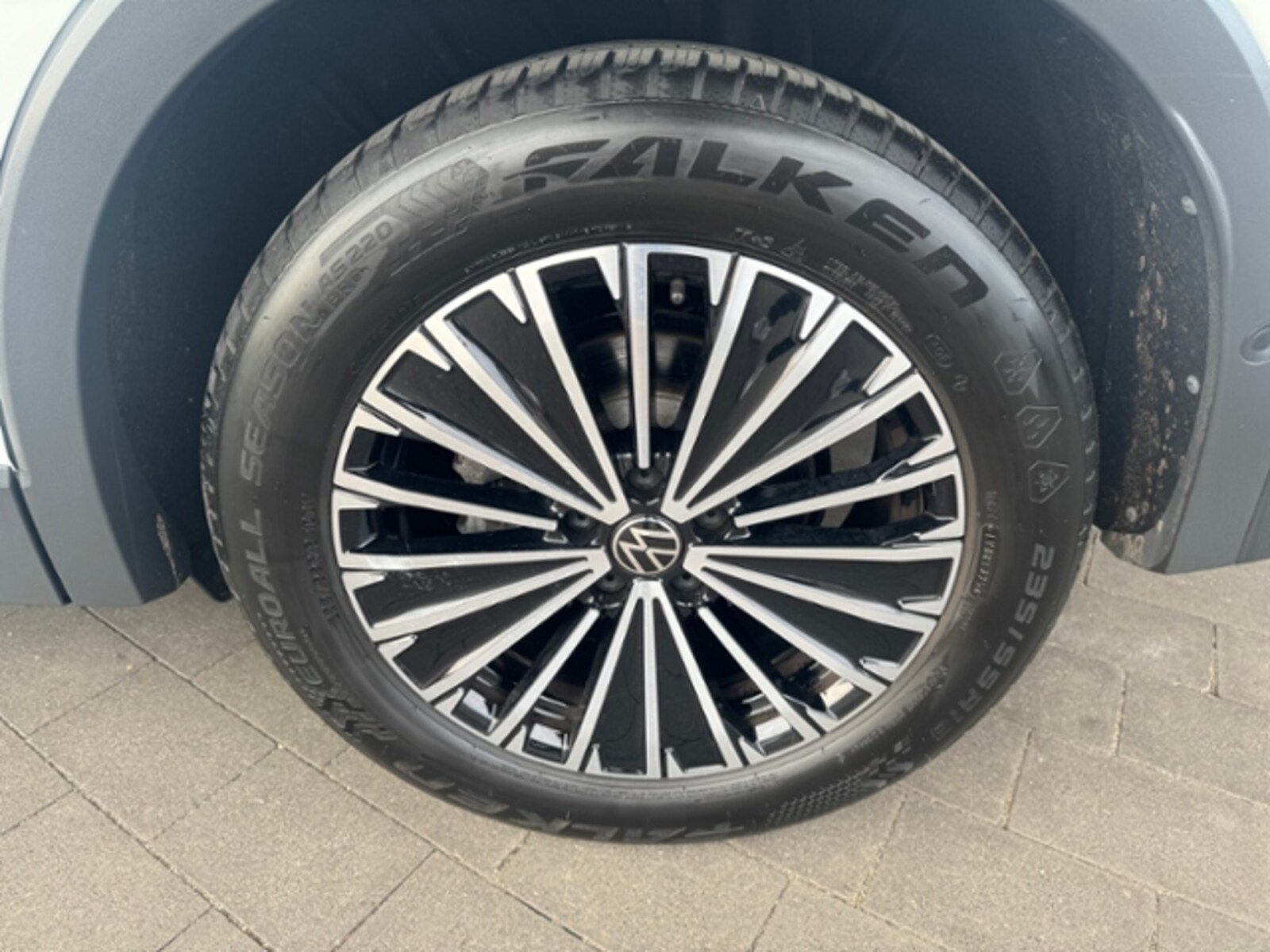Volkswagen Tiguan – Bild 11
