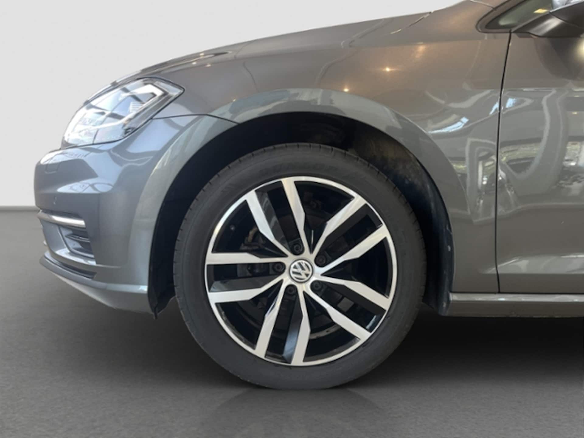 Volkswagen Golf SOUND