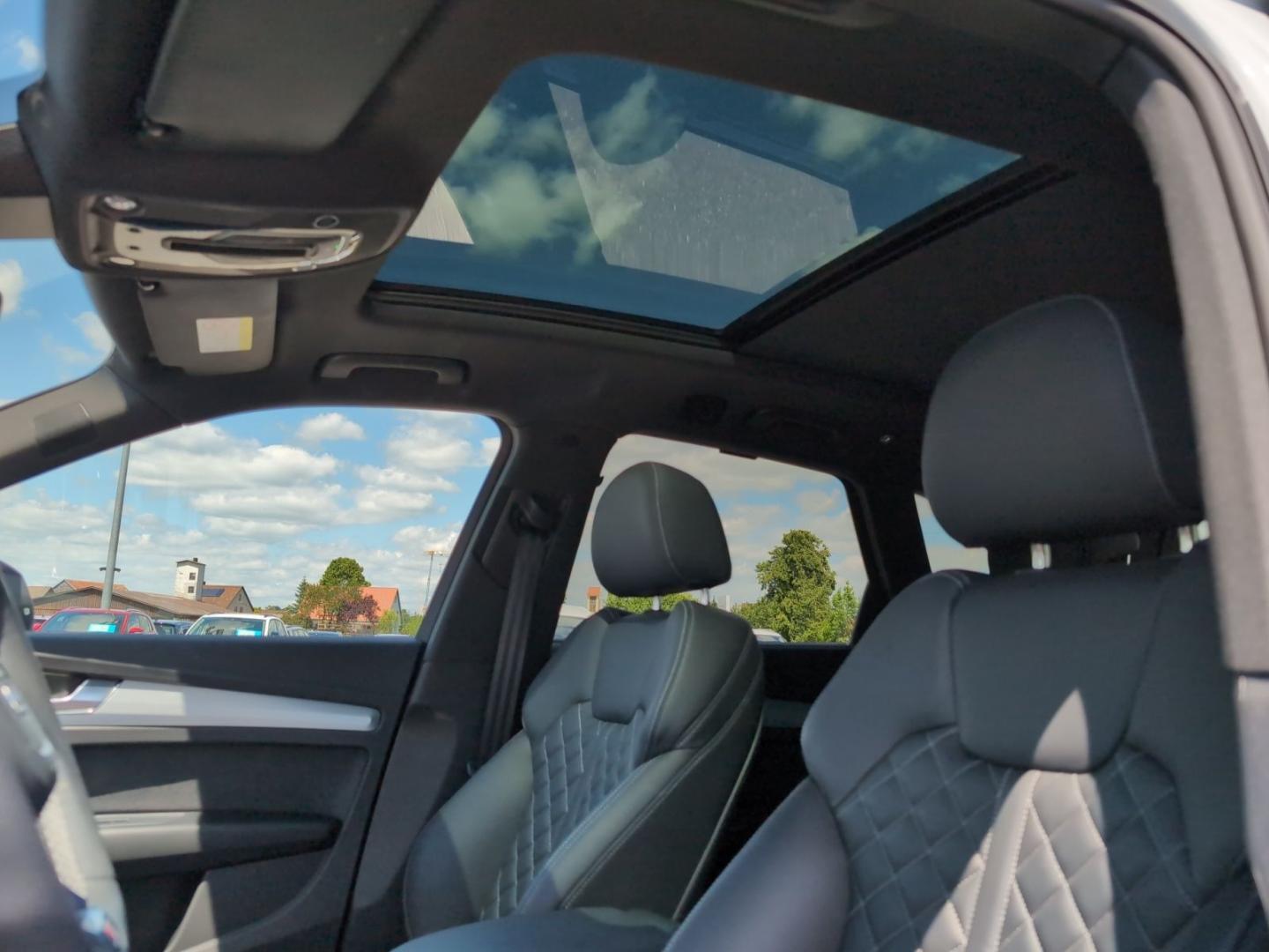 Image about Audi Q5 40 TDI quattro S tronic