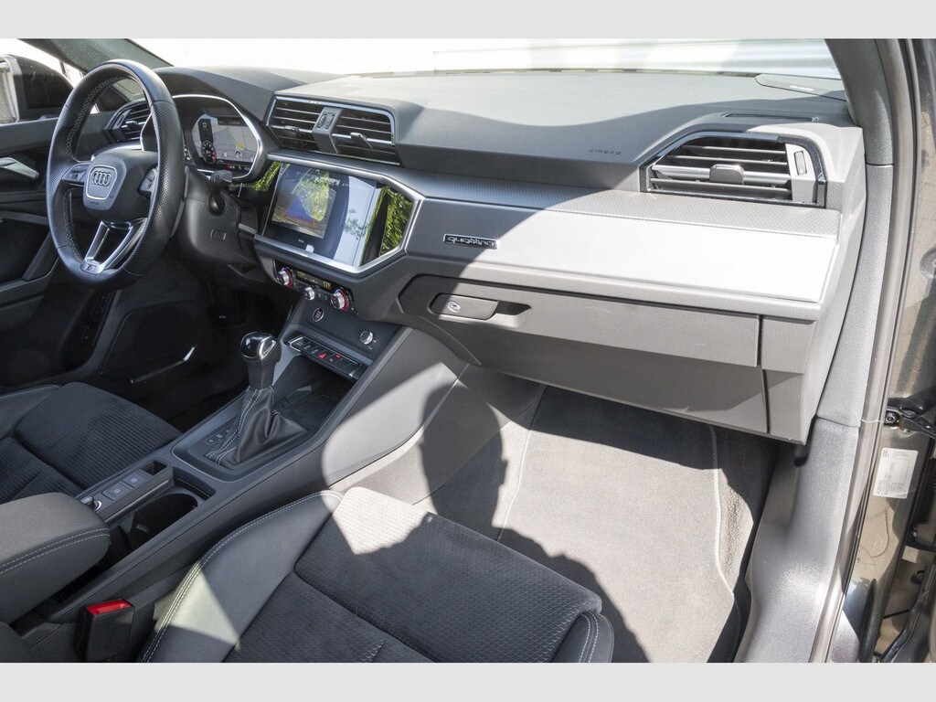 Image about Audi Q3 Sportback 45 TFSI quattro S tronic