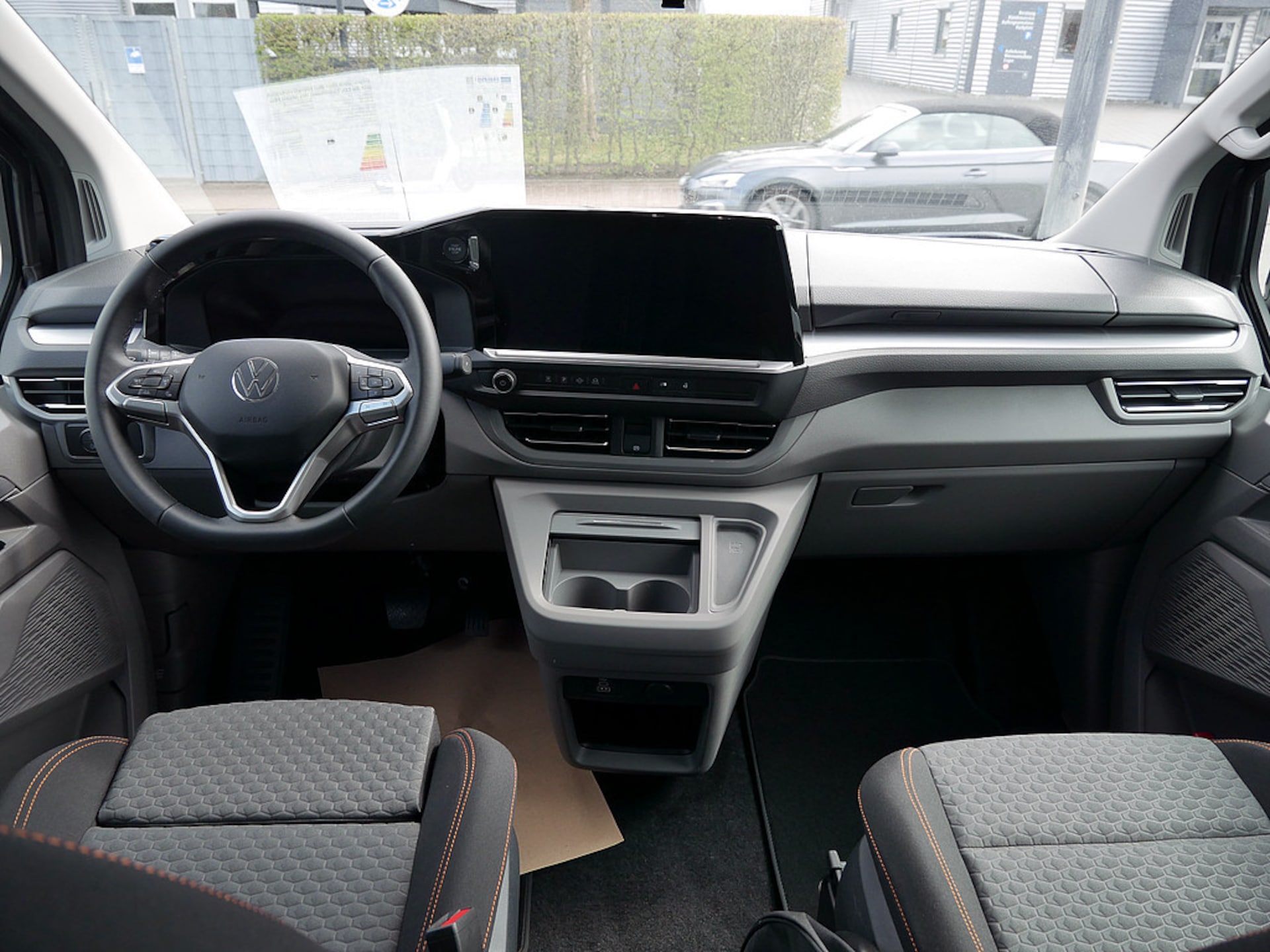 Volkswagen e-Caravelle Life