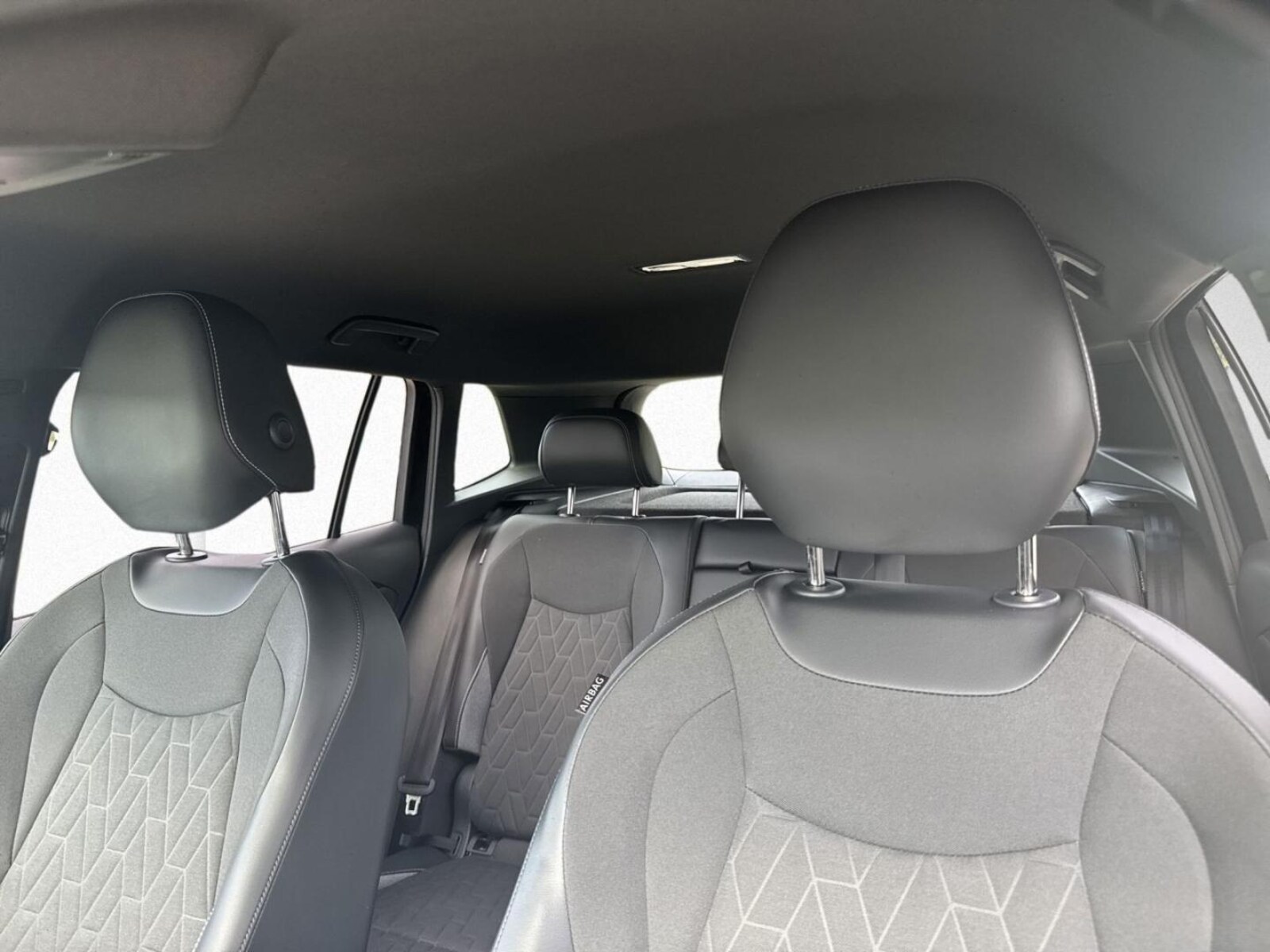 Volkswagen Tiguan – Bild 10