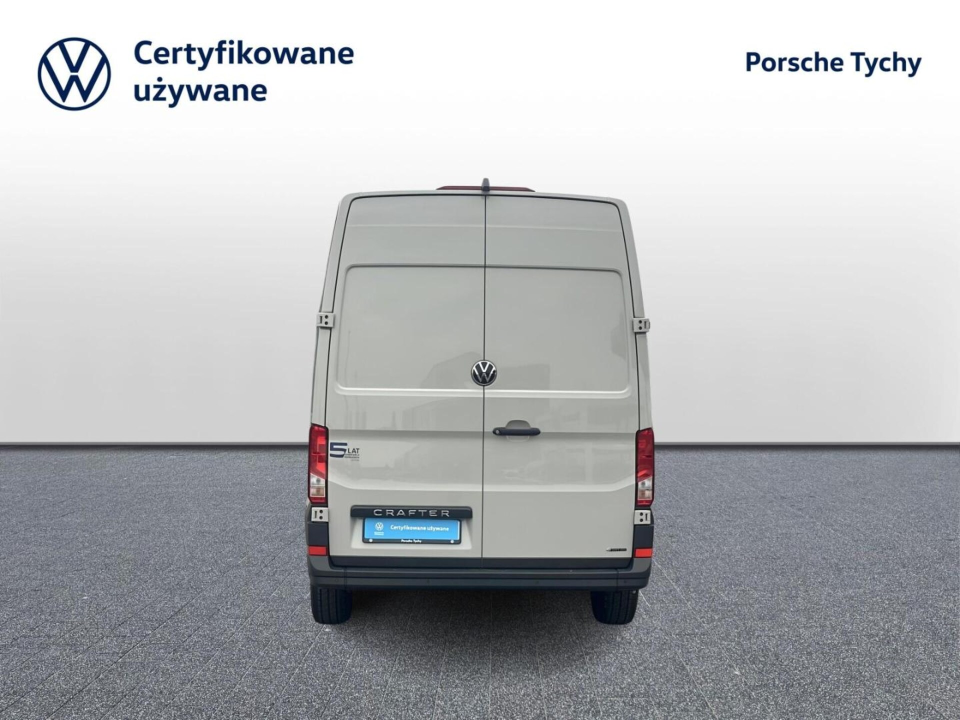 Volkswagen Crafter Furgon średni rozstaw osi