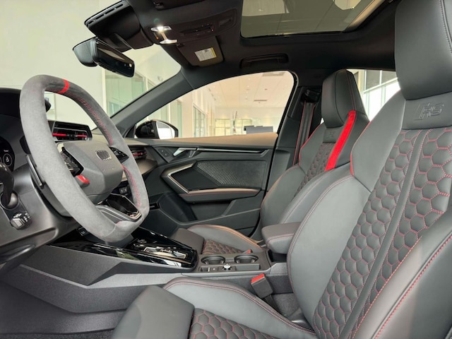2026 Audi RS 3 Base - Photo 9