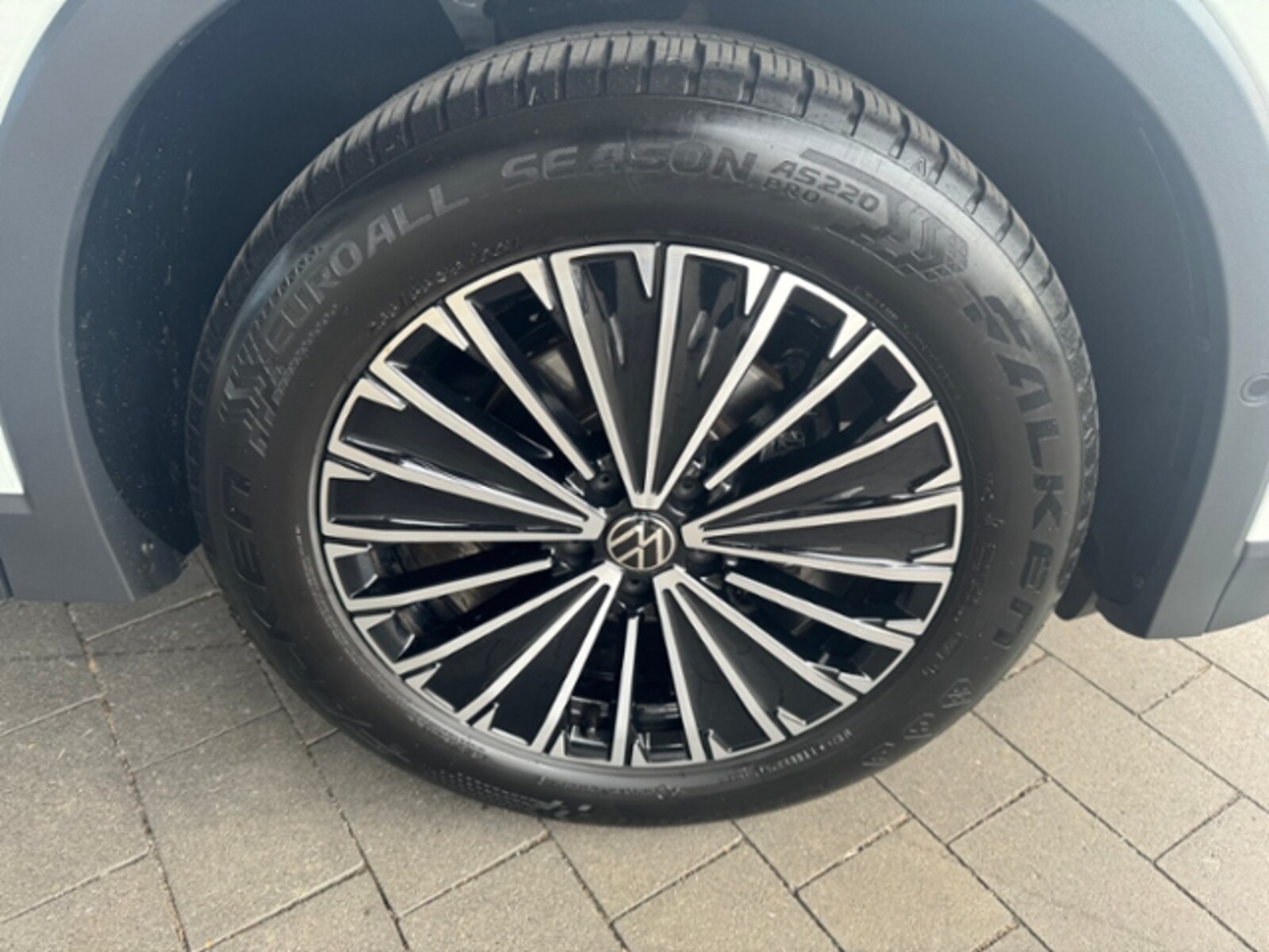 Volkswagen Tiguan – Bild 13