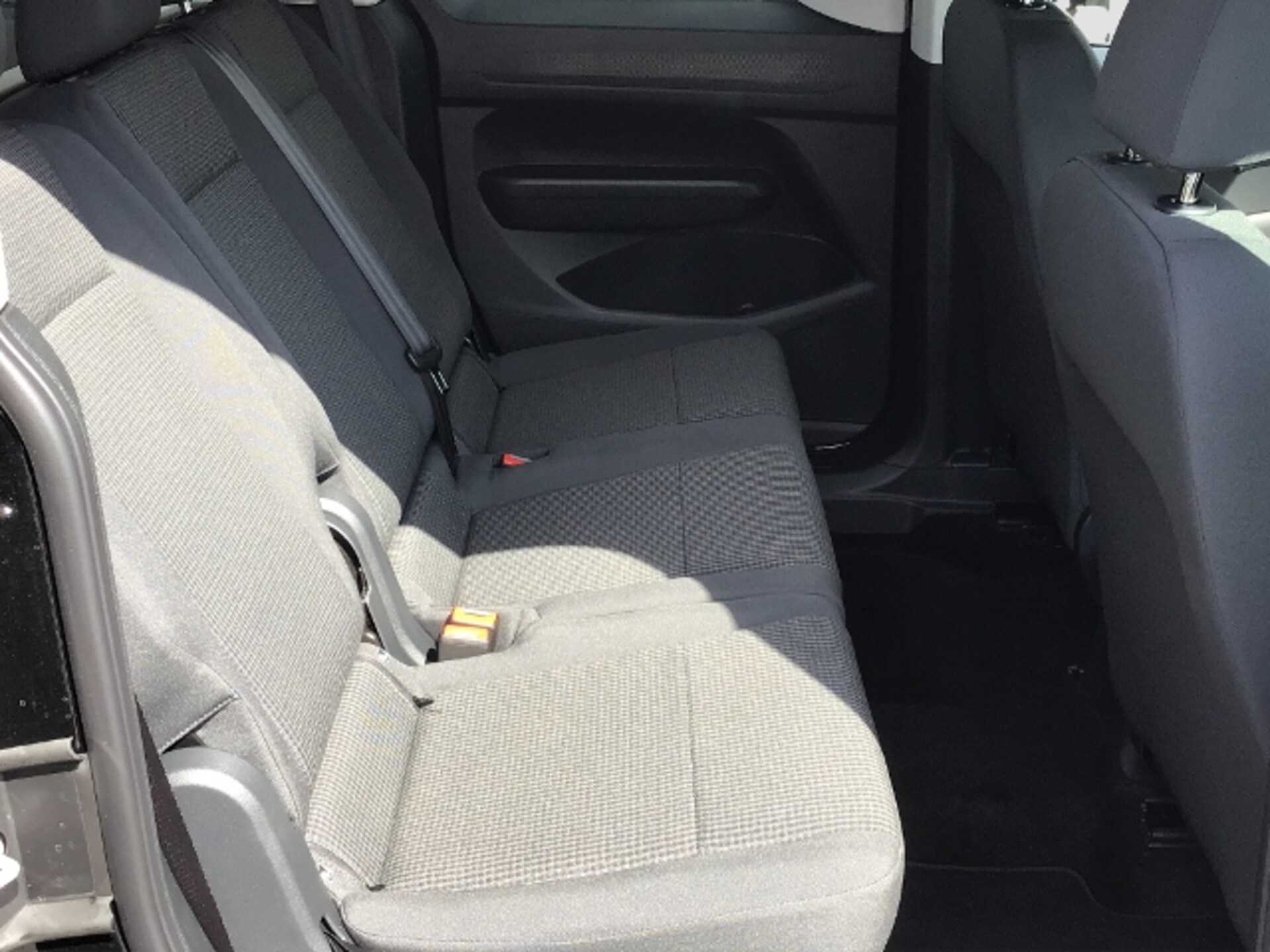 Volkswagen Caddy Basis-Modell
