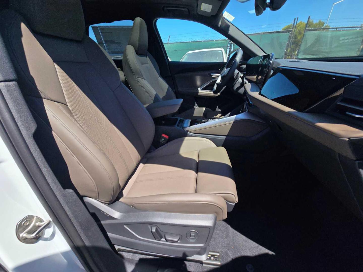 2025 Audi Q5 Premium Plus - Photo 11