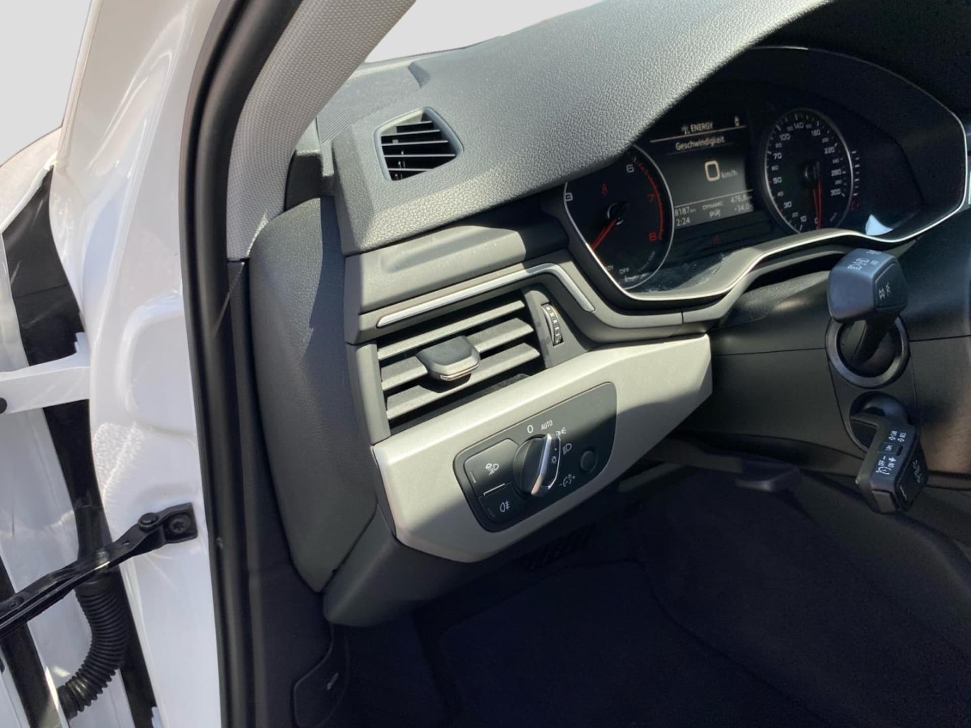 Audi A4 Limousine S line