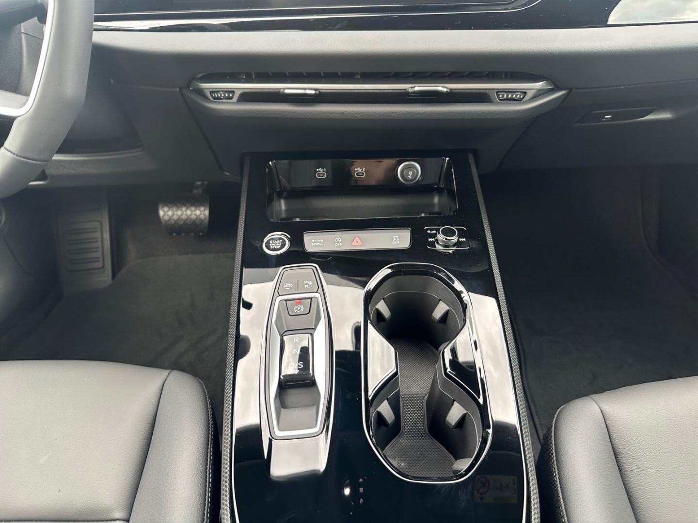 Bild über Audi A5 Avant TFSI 150 kW S tronic - für weitere Informationen kontaktieren Sie den Audi Partner