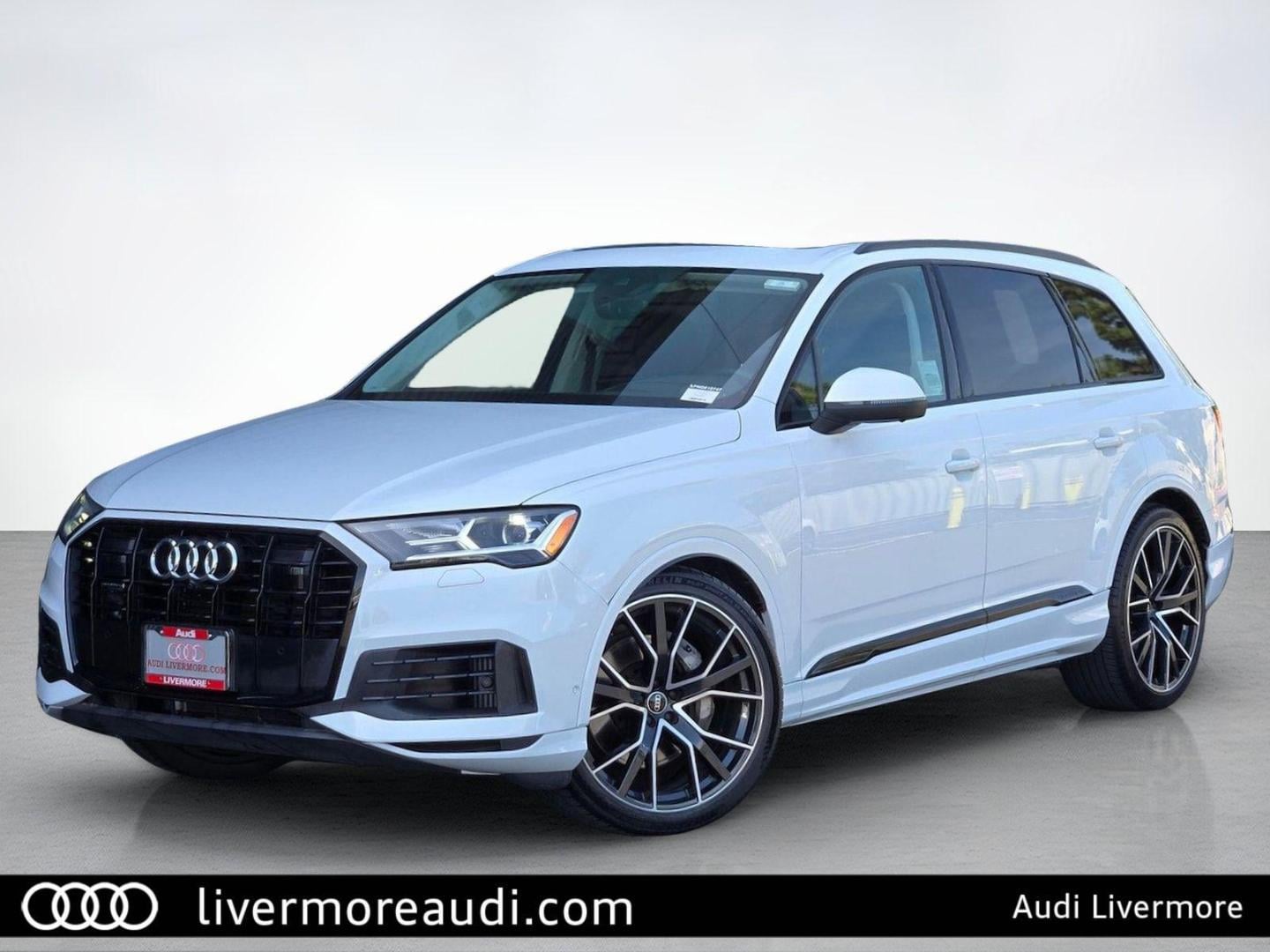 2022 Audi Q7 55 Prestige quattro Tiptronic's photo