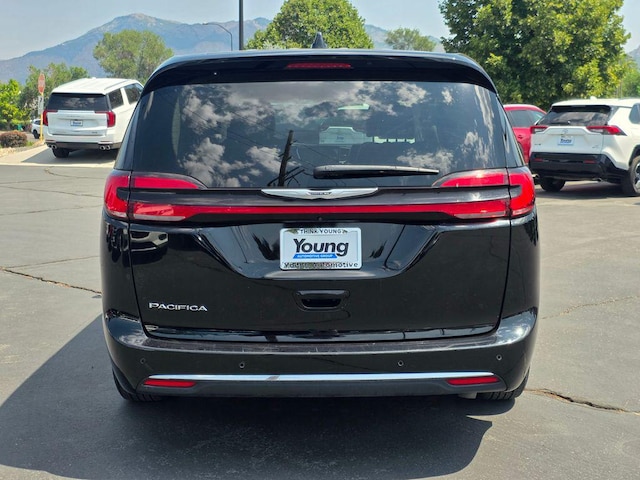 2024 Chrysler Pacifica