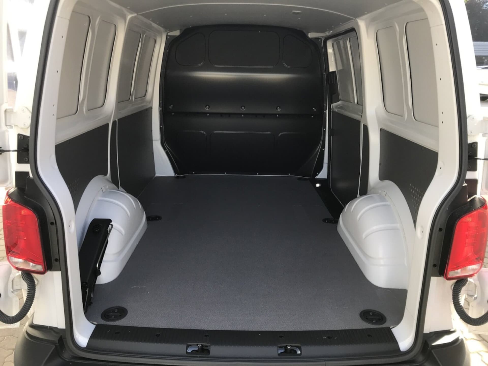 Volkswagen T6.1 Transporter Kasten kurzer Radstand