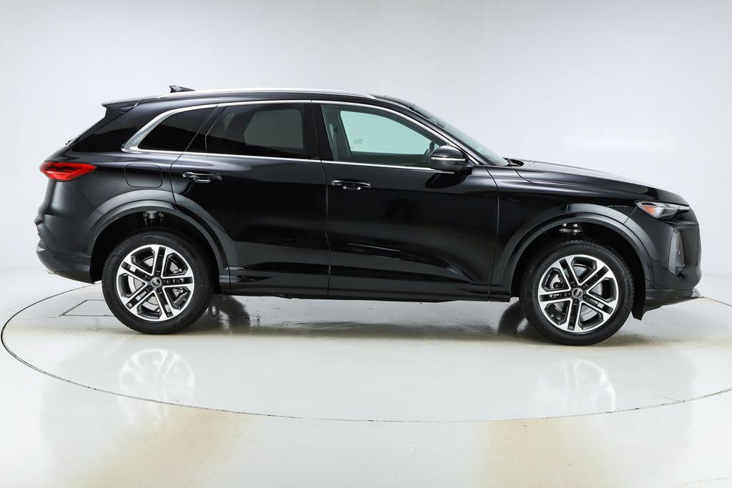 2025 Audi Q5 Premium - Photo 22