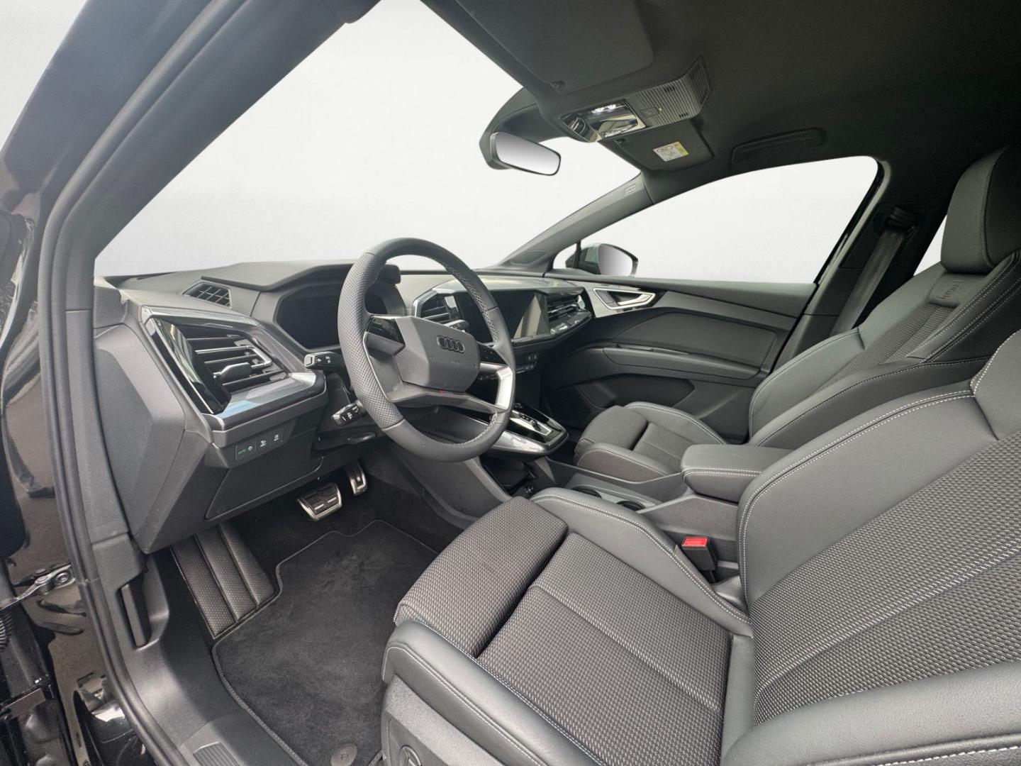 Image about Audi Q4 e-tron 45 e-tron