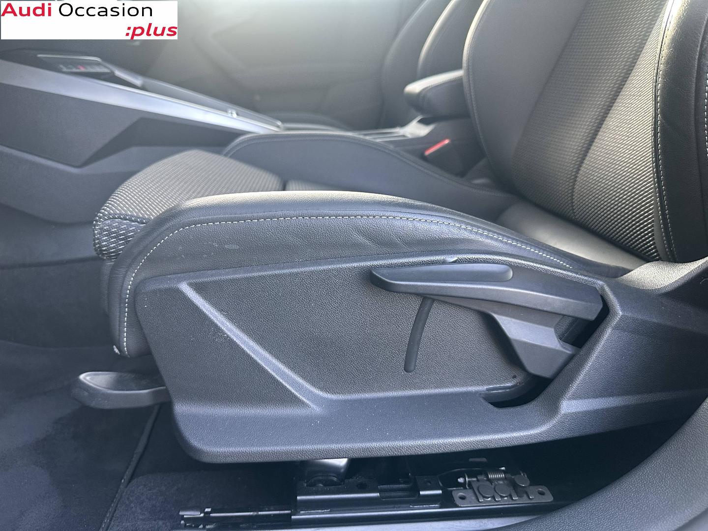 Image about Audi A3 Sportback S line 40 TDI quattro 147 kW (200 ch) S tronic