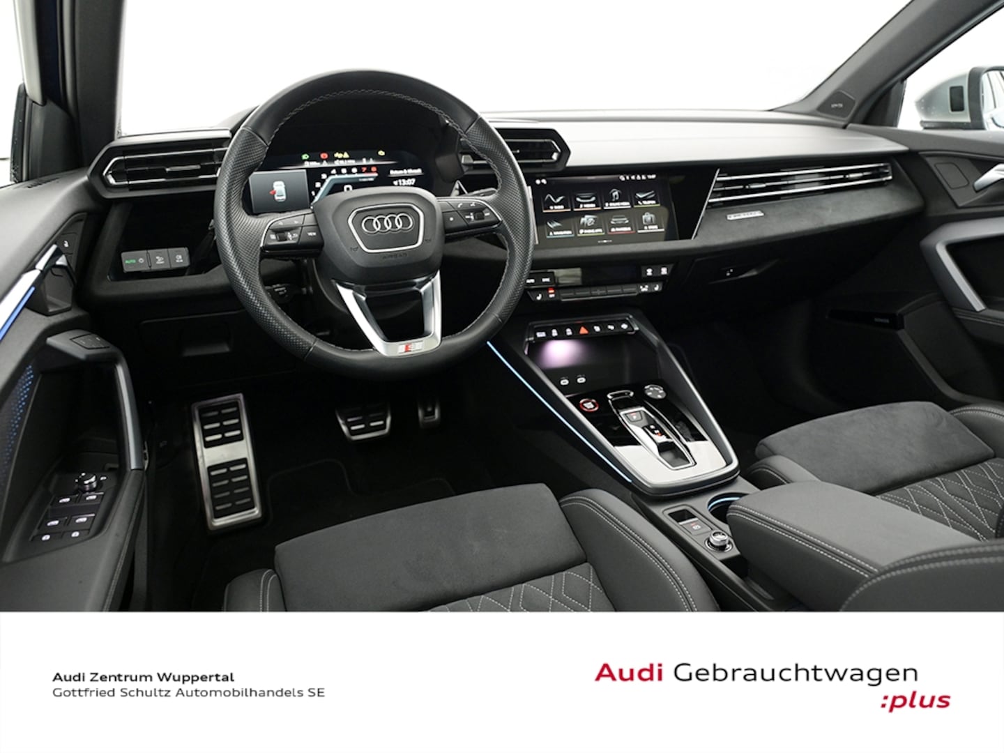 Bild über Audi S3 Limousine TFSI quattro S tronic - für weitere Informationen kontaktieren Sie den Audi Partner