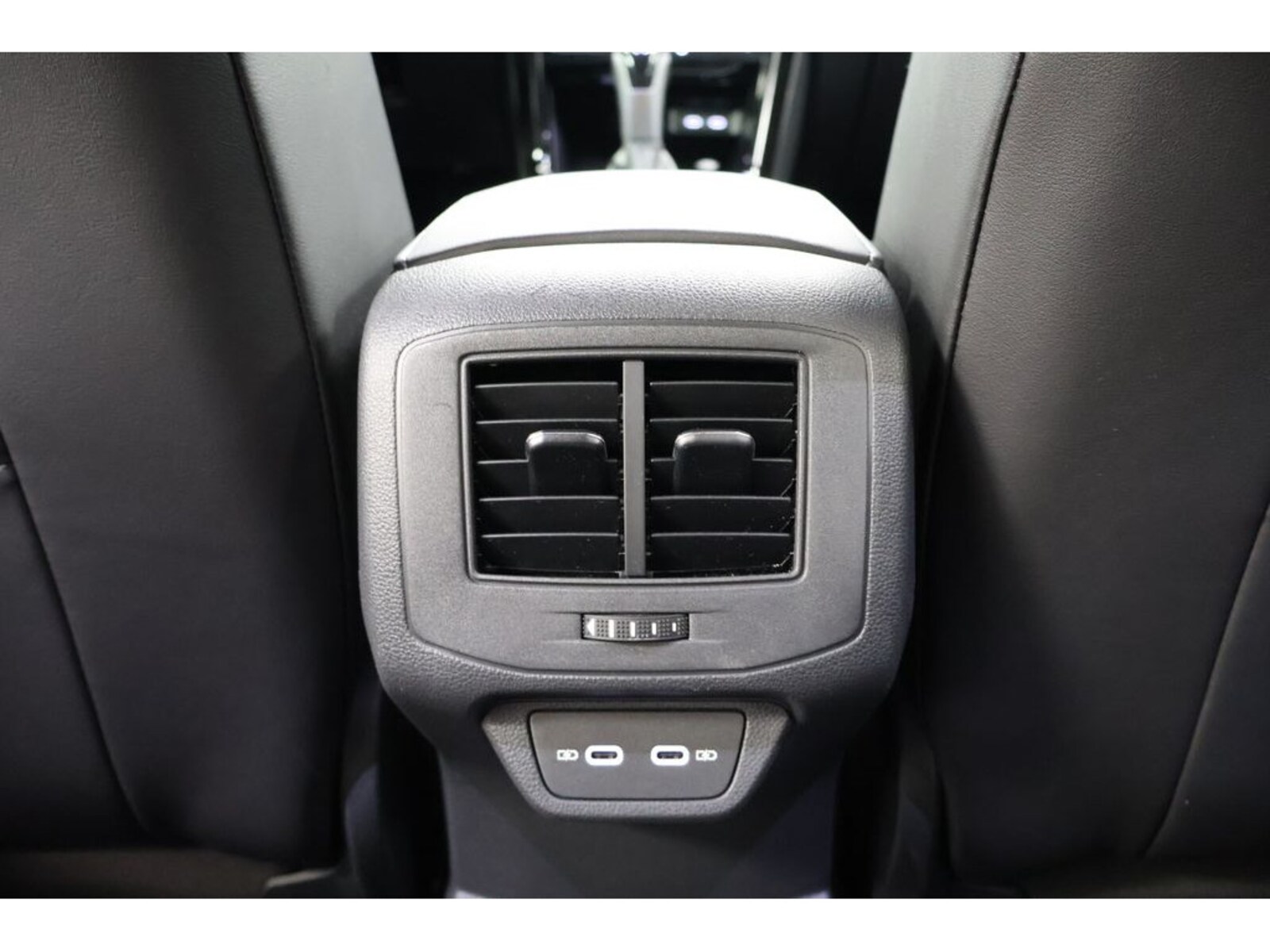 Volkswagen T-Roc – Bild 14