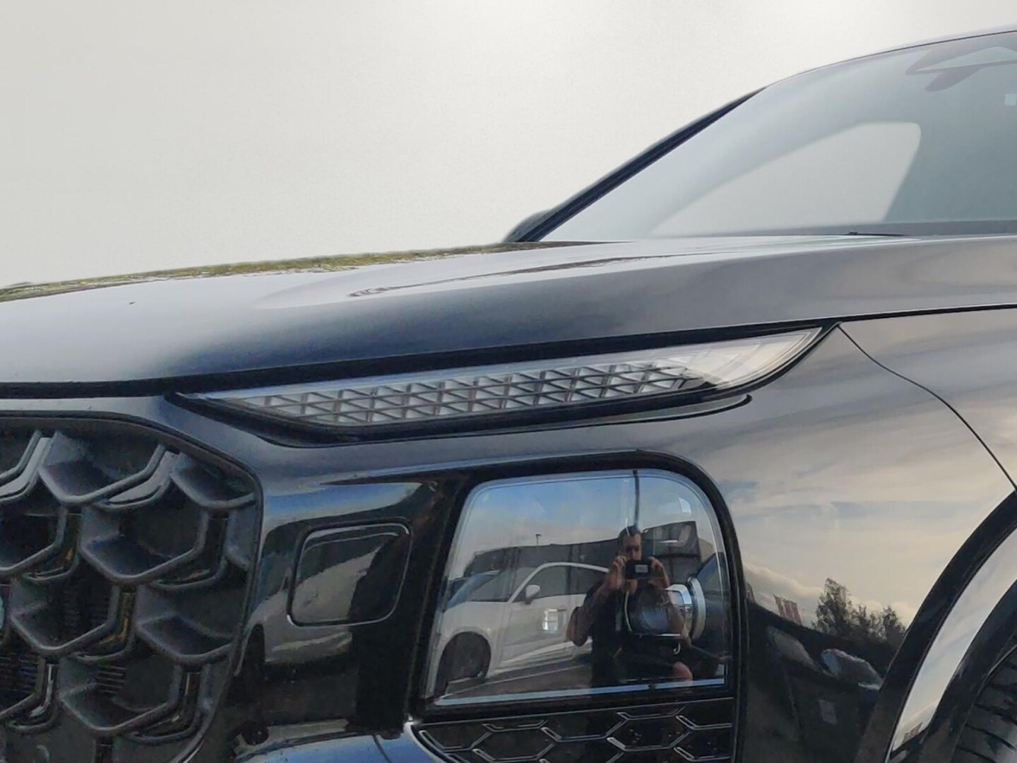 Bild über Audi Q7 SUV TDI quattro 220 kW tiptronic - für weitere Informationen kontaktieren Sie den Audi Partner
