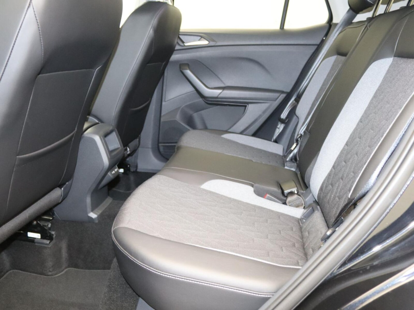 Volkswagen T-Cross – Bild 14