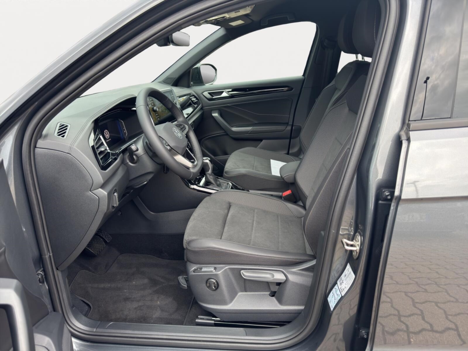 Volkswagen T-Roc – Bild 8