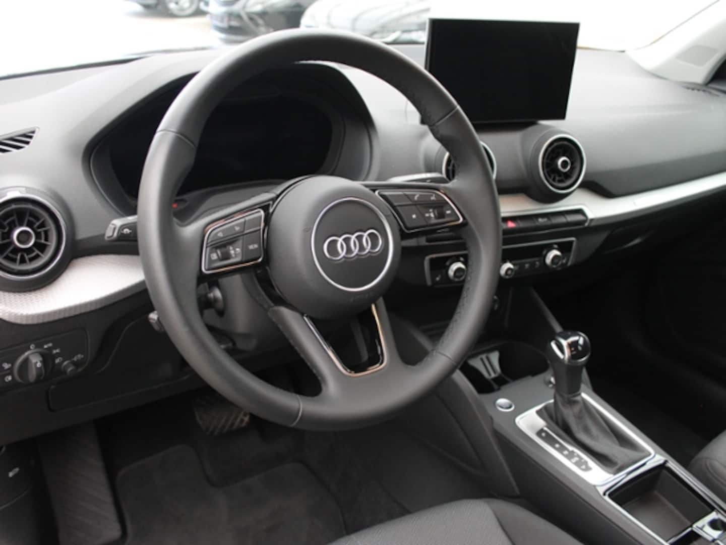 Bild über Audi Q2 advanced 35 TFSI S tronic - für weitere Informationen kontaktieren Sie den Audi Partner