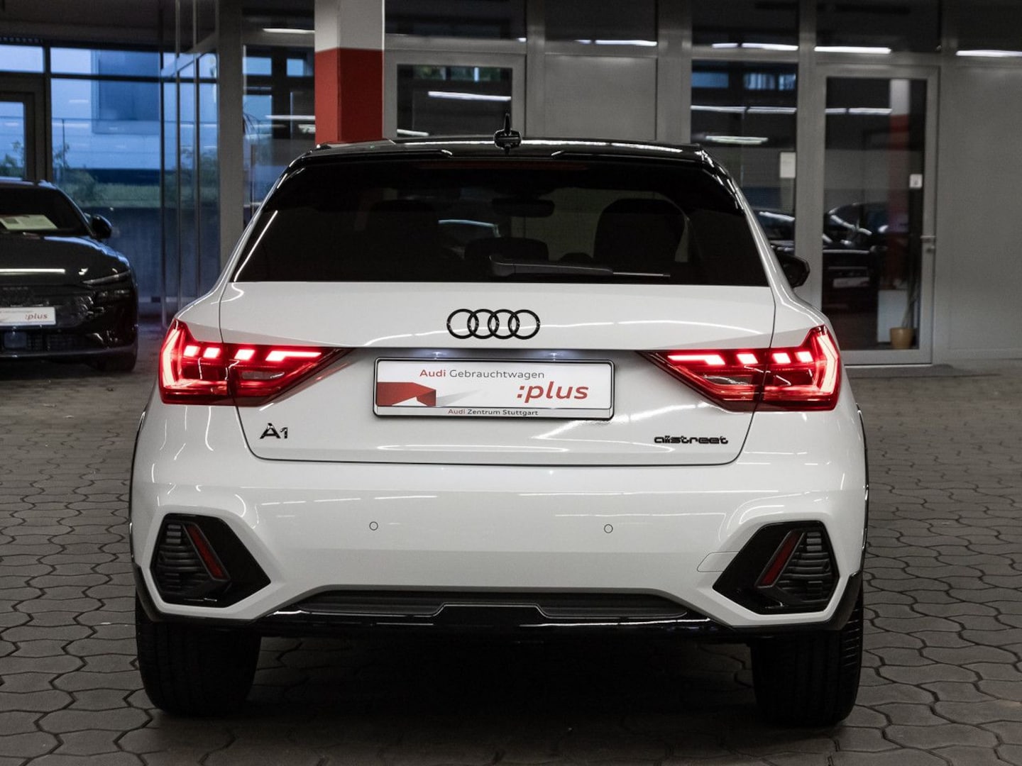 Bild über Audi A1 allstreet 35 TFSI S tronic - für weitere Informationen kontaktieren Sie den Audi Partner