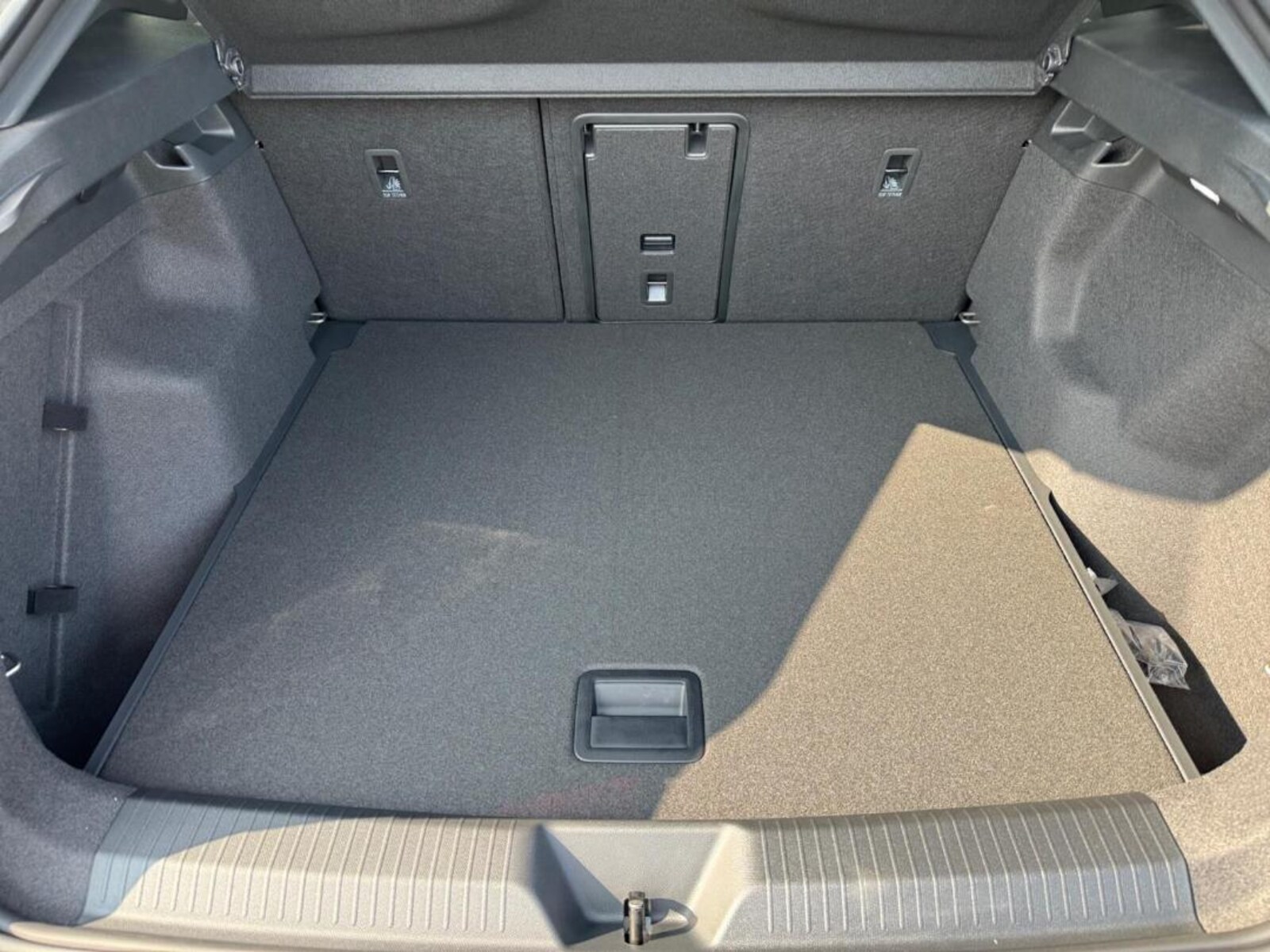 CUPRA Tavascan – Bild 9