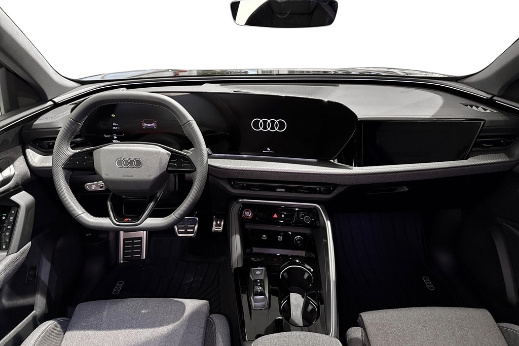 Bild som visar Audi Q5 SUV Q5 SUV TDI quattro S line 150 kWS tronic - för mer information kontakta din Audi Partner