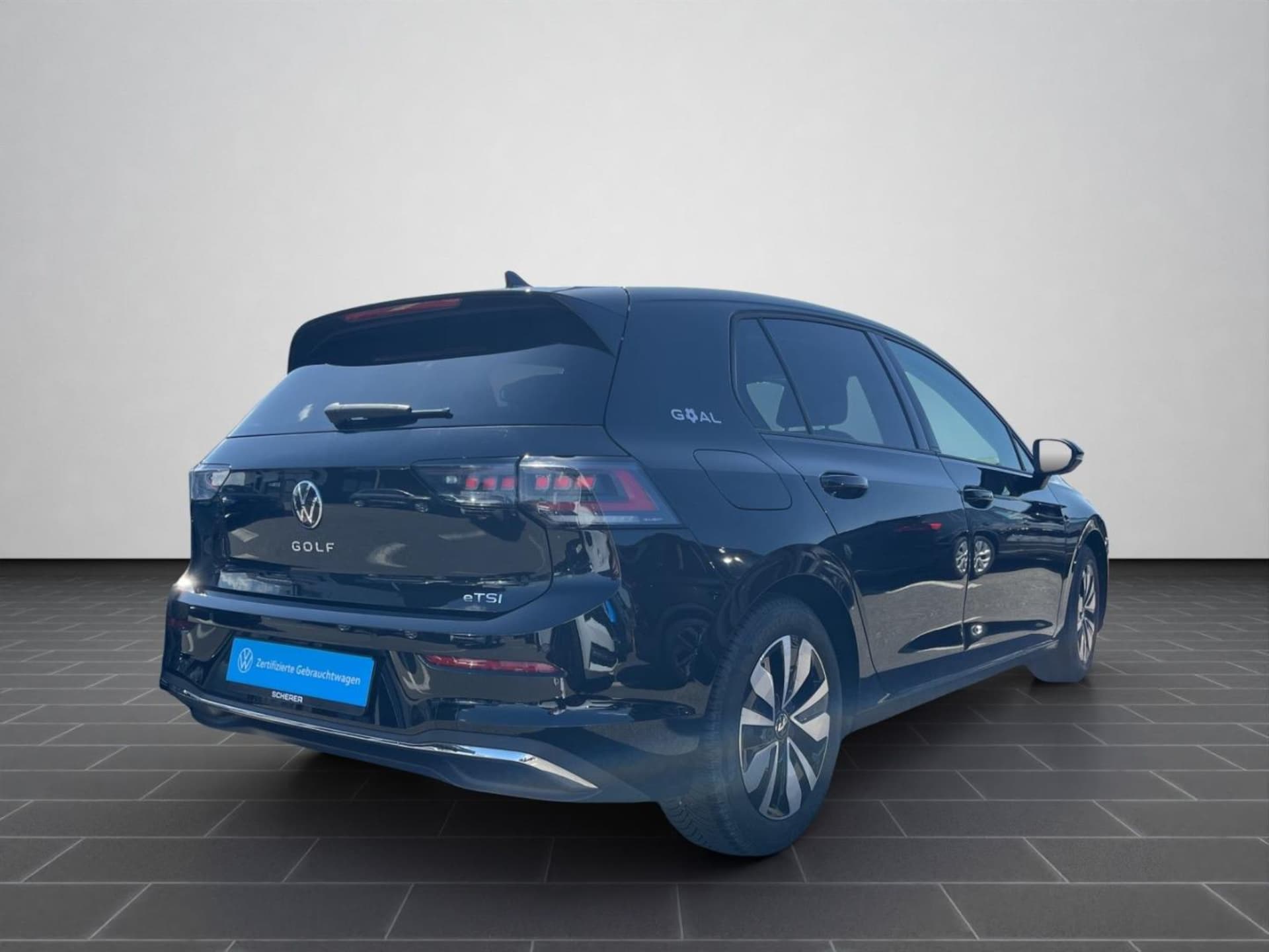 Volkswagen Golf Life