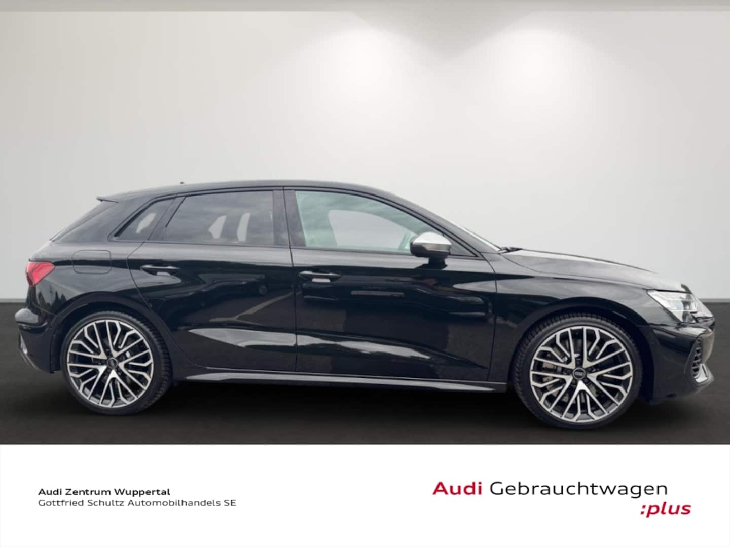 Bild über Audi S3 Sportback TFSI quattro S tronic - für weitere Informationen kontaktieren Sie den Audi Partner