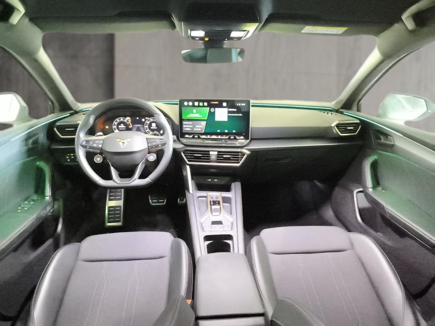 CUPRA Leon Sportstourer 1.5 eTSI DSG 110 kW (150 CV) — photo 4