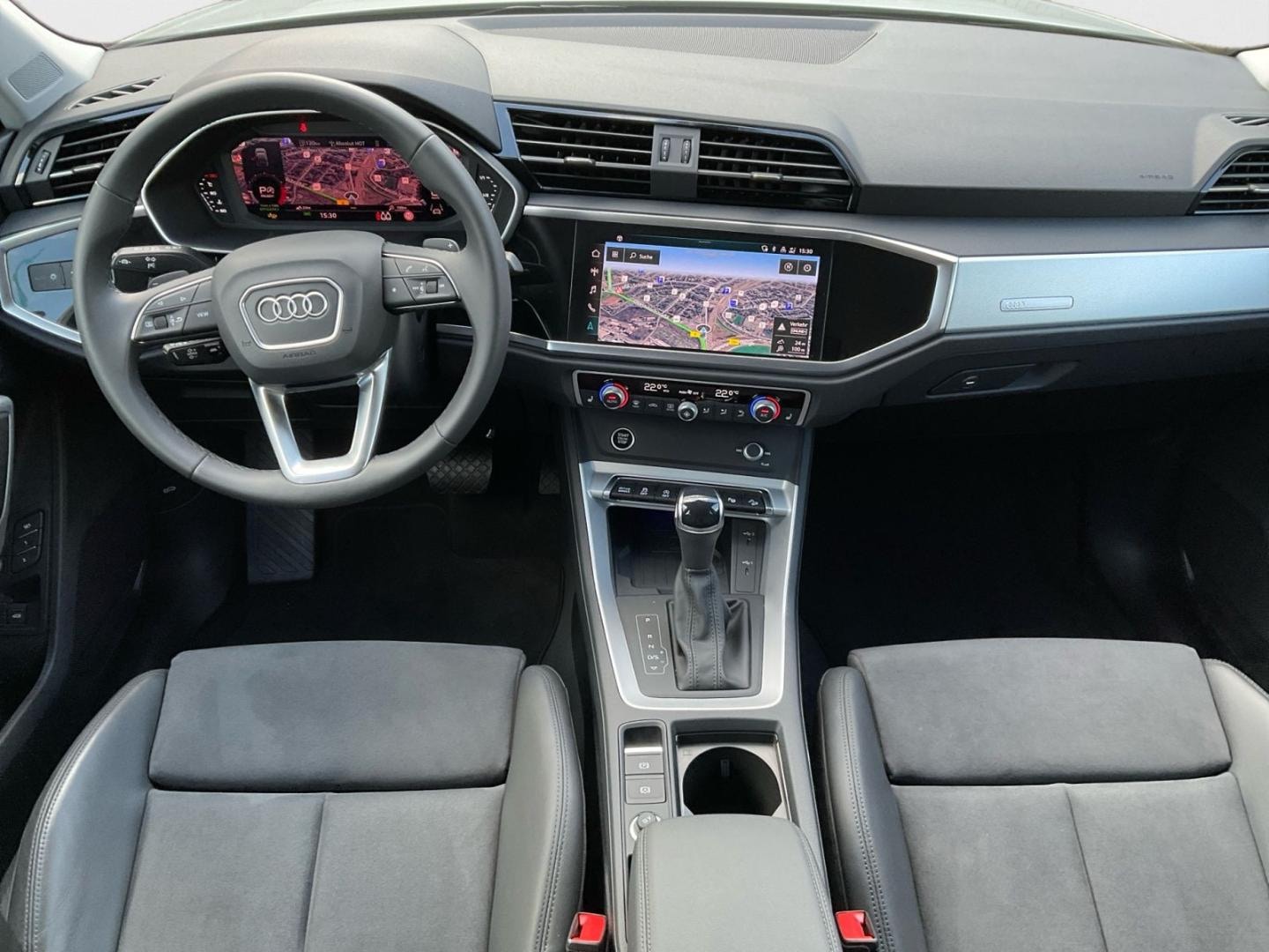 Bild über Audi Q3 Sportback TFSI 110 kW S tronic - für weitere Informationen kontaktieren Sie den Audi Partner