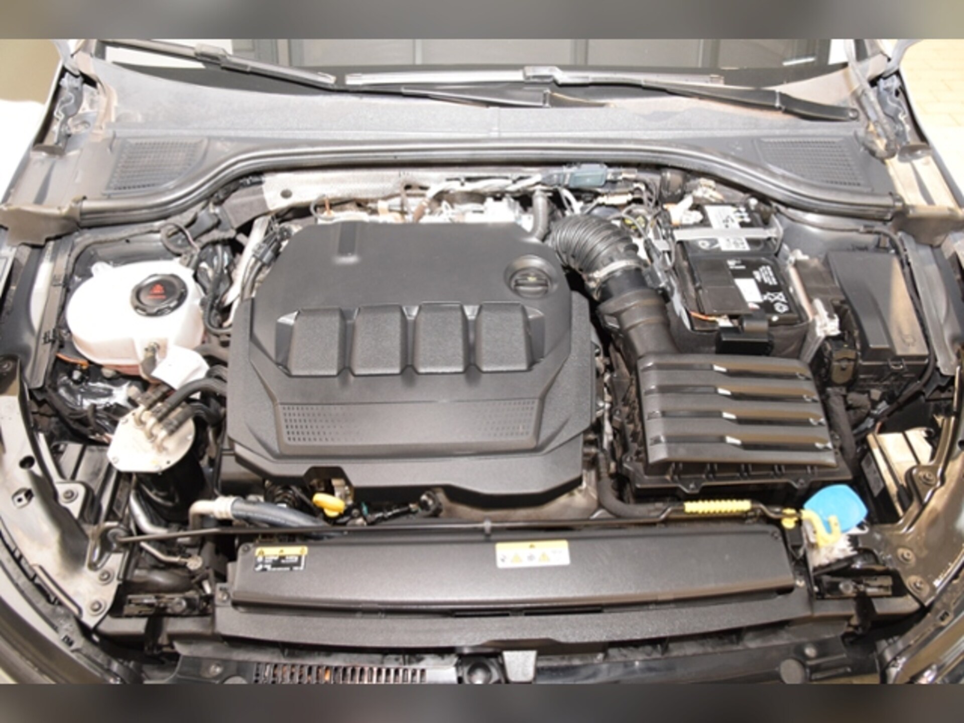 Volkswagen Golf Variant Life